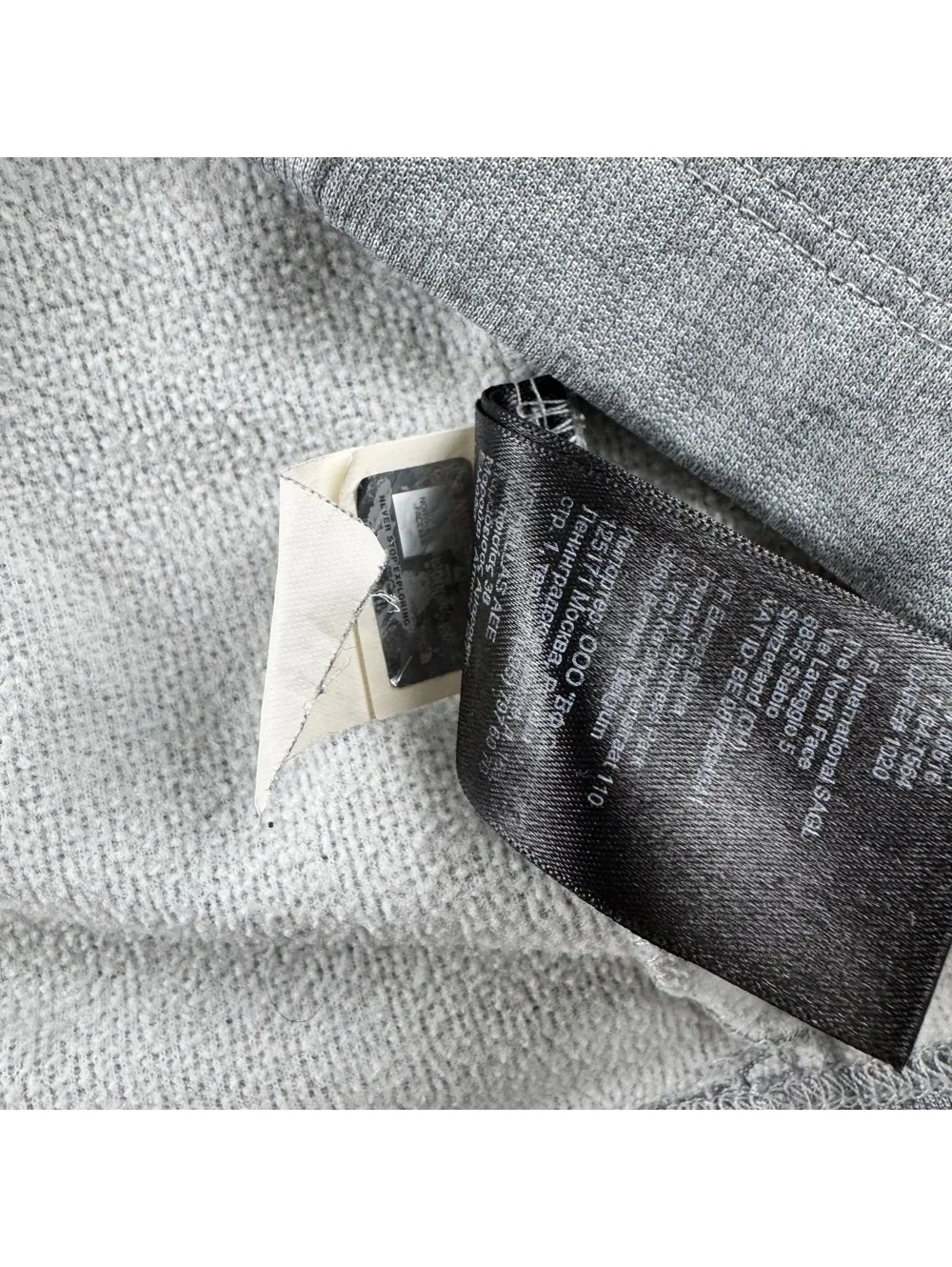 The North Face Men’s Large Gray Full Zip Sweater